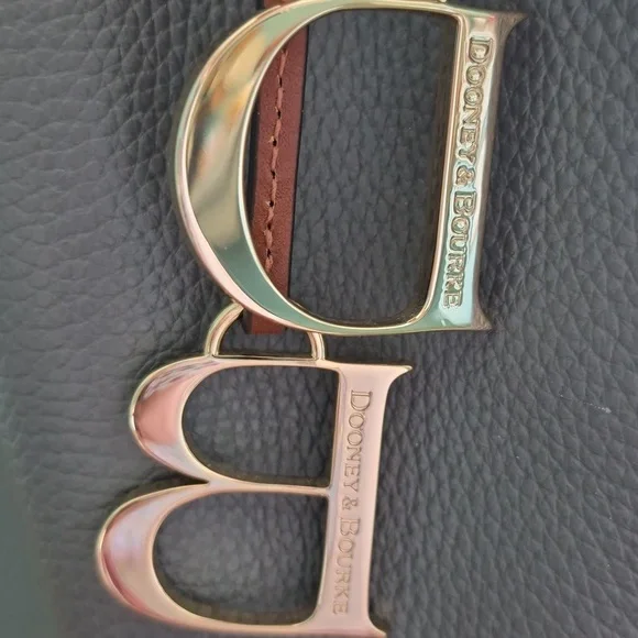 Dooney & Bourke Pebbled Grain Leather Barlow Satchel Charcoal Tote. Like New! - Picture 3 of 16